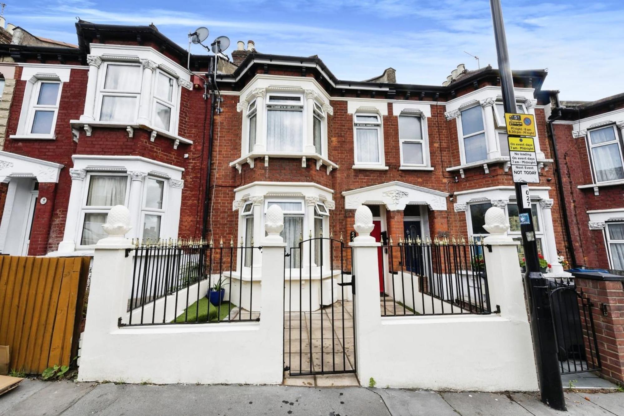 Your Chic 3Br Home Comfort And Style In London Luaran gambar